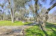 Others 3 Home w/ Backyard: Near Sequoia/kings Natl Parks!