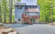 Lain-lain 5 Spacious & Sleek Poconos Home: Community Amenities