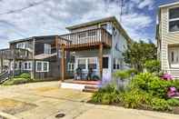 อื่นๆ Breezy Ship Bottom House w/ Yard + Beach Access!