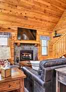 Imej utama Homey Sevierville Cabin w/ Deck Near Pigeon Forge!