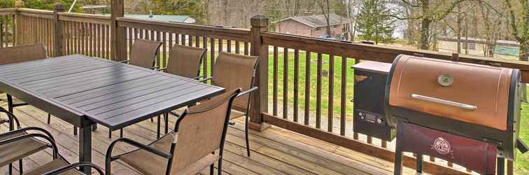 Others Table Rock Getaway w/ Fire Pit & Lake Access!