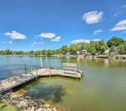 Others 5 Lakefront Oasis w/ Boat Dock, Fire Pit, Grill
