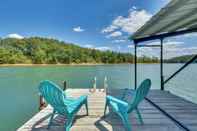 Others Spacious Lake Hartwell Home w/ Private Boat Dock!