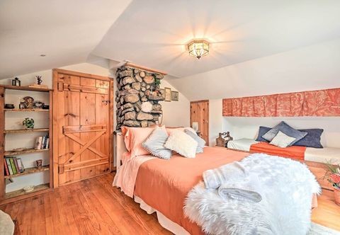 其他 Old Time Catskill Mtn Retreat, Handcrafted Cabin!