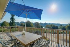 其他 Relaxing Poulsbo Duplex w/ Liberty Bay Views!
