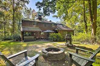 Others 4 Rustic Retreat w/ Hot Tub in North Branford!