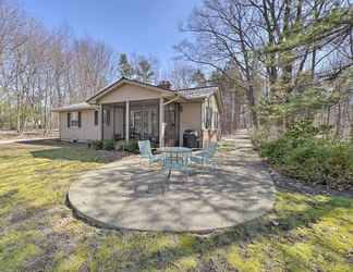 Others 2 Endearing Cottage w/ Fire Pit & Private Beach