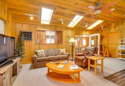 Others Cody Vacation Rental Near Cedar Mountain!