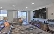 Others 4 Pet-friendly Omaha Condo w/ Balcony & Views!