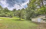 Lain-lain 6 Peaceful Gainesboro Retreat w/ Deck & Yard!