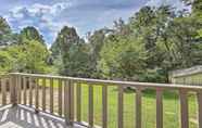 Lain-lain 4 Peaceful Gainesboro Retreat w/ Deck & Yard!