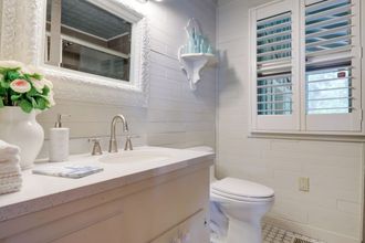 Lainnya 4 Secluded Riverfront Home w/ Dock Under Mossy Oaks