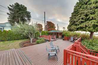 Others 4 Chic Port Angeles Home w/ Oceanfront Balcony!