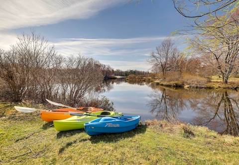 Khác Long Pond Vacation Rental on Pine Tree Lake!