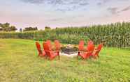 Others 5 Charming Jeffersonville Barndominium w/ Fire Pit!