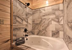 其他 2 Pigeon Forge Cabin w/ Hot Tub: 1 Mi to Parkway