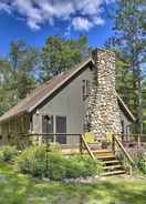 ภาพหลัก Tranquil Riverside Home w/ Wraparound Deck & Views