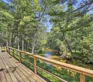 Others 4 Tranquil Riverside Home w/ Wraparound Deck & Views