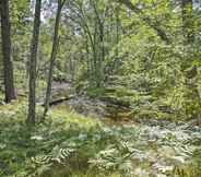 Others 6 Tranquil Riverside Home w/ Wraparound Deck & Views