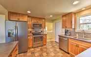 Lainnya 3 Waterfront Home - 6 ½ Mi to Olympic National Park!