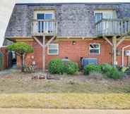 Others 5 Kitty Hawk Vacation Rental: 1 Mi to Beaches!