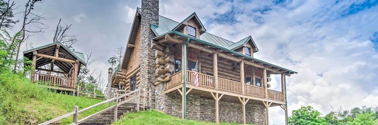 Others Log Cabin w/ Hot Tub + Games, 5 Mi to Pigeon Forge