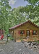 Imej utama Cozy Murphy Hideout w/ Fire Pit & Forest View