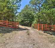 Others 2 Cozy Pelsor Cabin w/ Mountain & Valley Views!