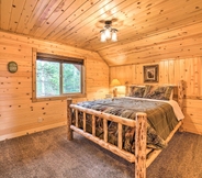 Others 6 Luxe Island Park Cabin w/ National Forest Views!