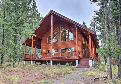 Others Luxe Island Park Cabin w/ National Forest Views!