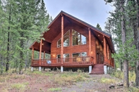 Others Luxe Island Park Cabin w/ National Forest Views!