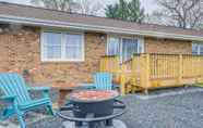 Lain-lain 3 Bealeton Farmhouse Vacation Rental w/ Fire Pit