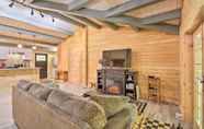 Khác 7 Secluded Otto Cabin w/ Fire Pit + Scenic Deck