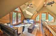 Others 5 Luxe Cabin w/ 2 Decks; 3 Blocks to Golfing!