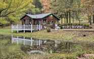 อื่นๆ 7 Romantic Eureka Springs Cabin w/ Fireplace!