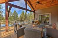 Others Secluded Deschutes Riverfront Retreat w/ Deck