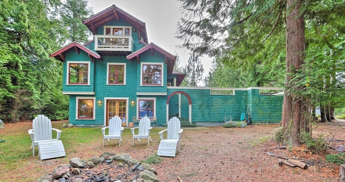 Others Lopez Island Hideaway w/ Coastal Views + Deck!