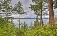 Others 5 Lopez Island Hideaway w/ Coastal Views + Deck!