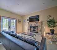 Others 6 Camelback Home w/ Game Room, 1 Min to Skiing!