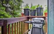 Lain-lain 4 Seward Studio w/ Deck, Outdoor Dining & Mtn Views!