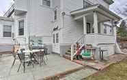 Lain-lain 7 Quaint Apartment - Walk to Town & Train!