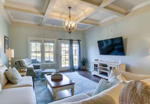 Lain-lain Ocean View Home w/ Private Patio: 4 Mi to Beach!