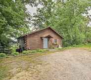 Others 7 Cozy Amish Country Cabin on Shipshewana Lake!