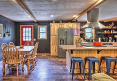 Others 5 Hike On-site: Classic Cabin Nature Retreat