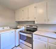 Others 6 Airy Johnson City Apartment w/ Ideal Location