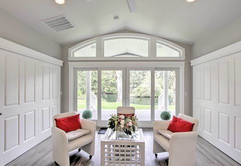 Others Contemporary Tacoma Cottage w/ Deck & Pond!