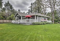 Others 7 Contemporary Tacoma Cottage w/ Deck & Pond!