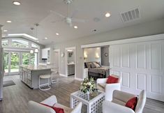 Others 3 Contemporary Tacoma Cottage w/ Deck & Pond!