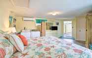 Lainnya 4 Cape Canaveral Cottage w/ Pool - Walk to Beach!