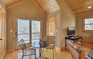 Lainnya 5 Cozy Hayesville Couples Getaway w/ Marina Access!